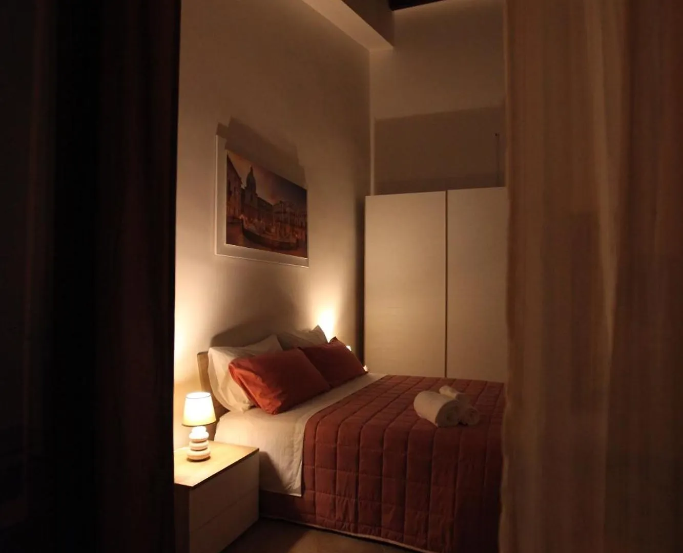 Centro Storico Apartment & Loft - Amnesia Holiday Home 팔레르모 아파트호텔