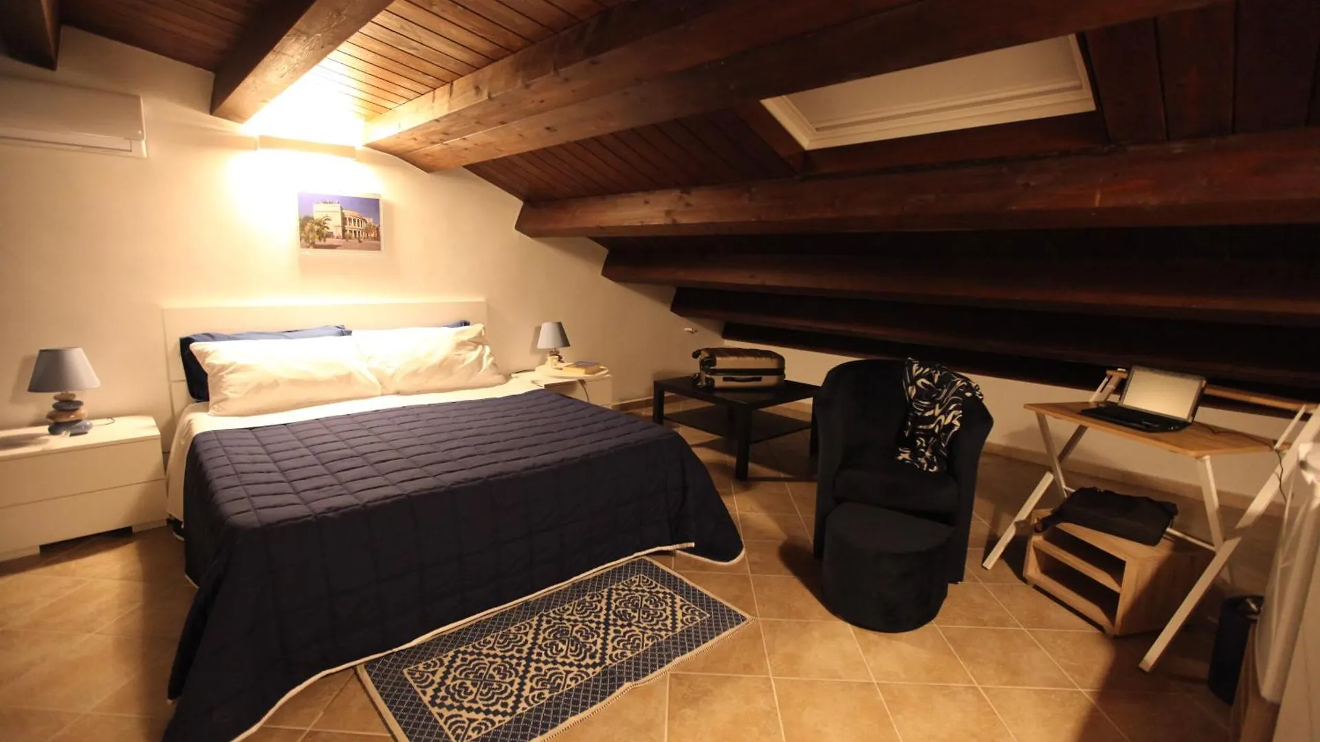 Centro Storico Apartment & Loft - Amnesia Holiday Home Palermo Apart Otel