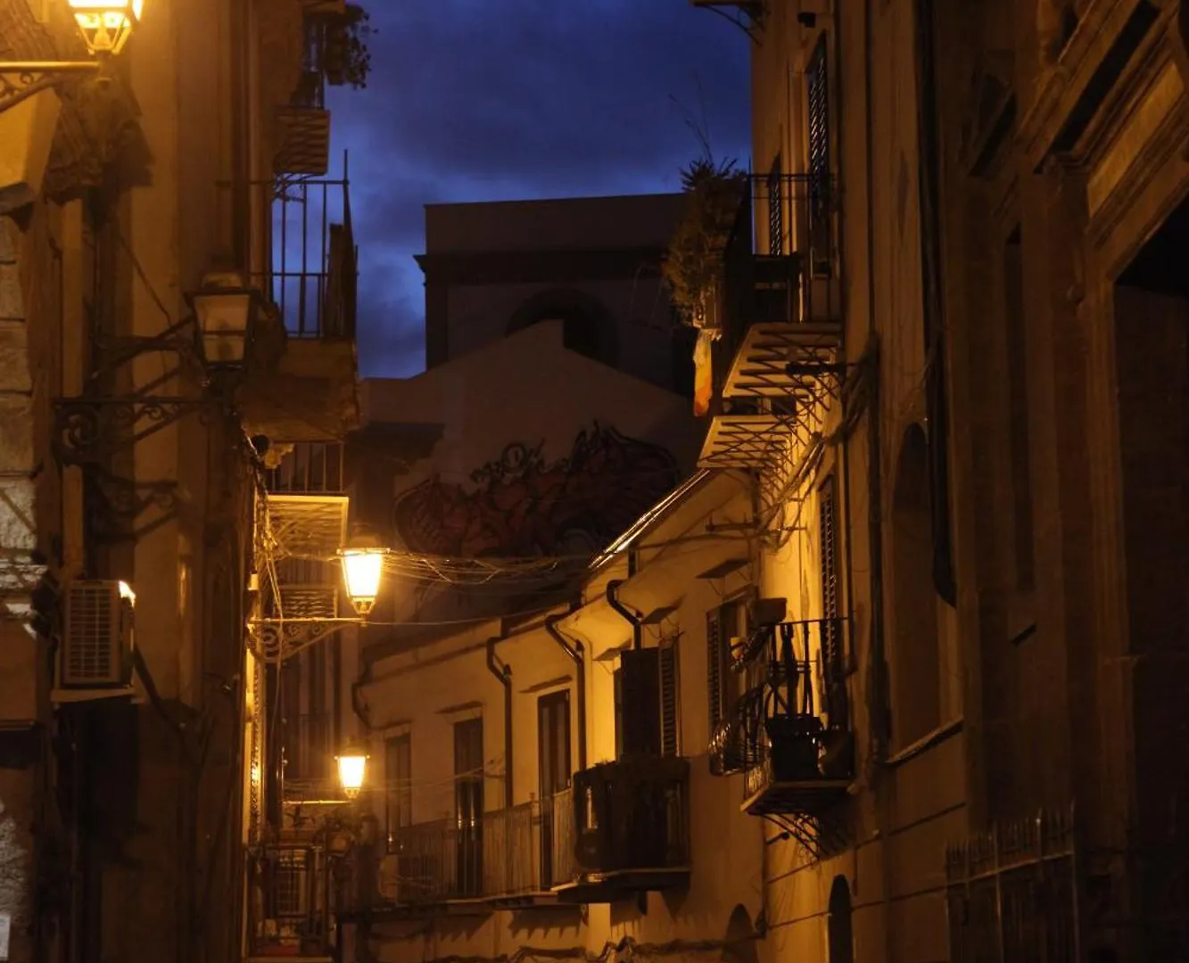 Apart Otel Centro Storico Apartment & Loft - Amnesia Holiday Home Palermo