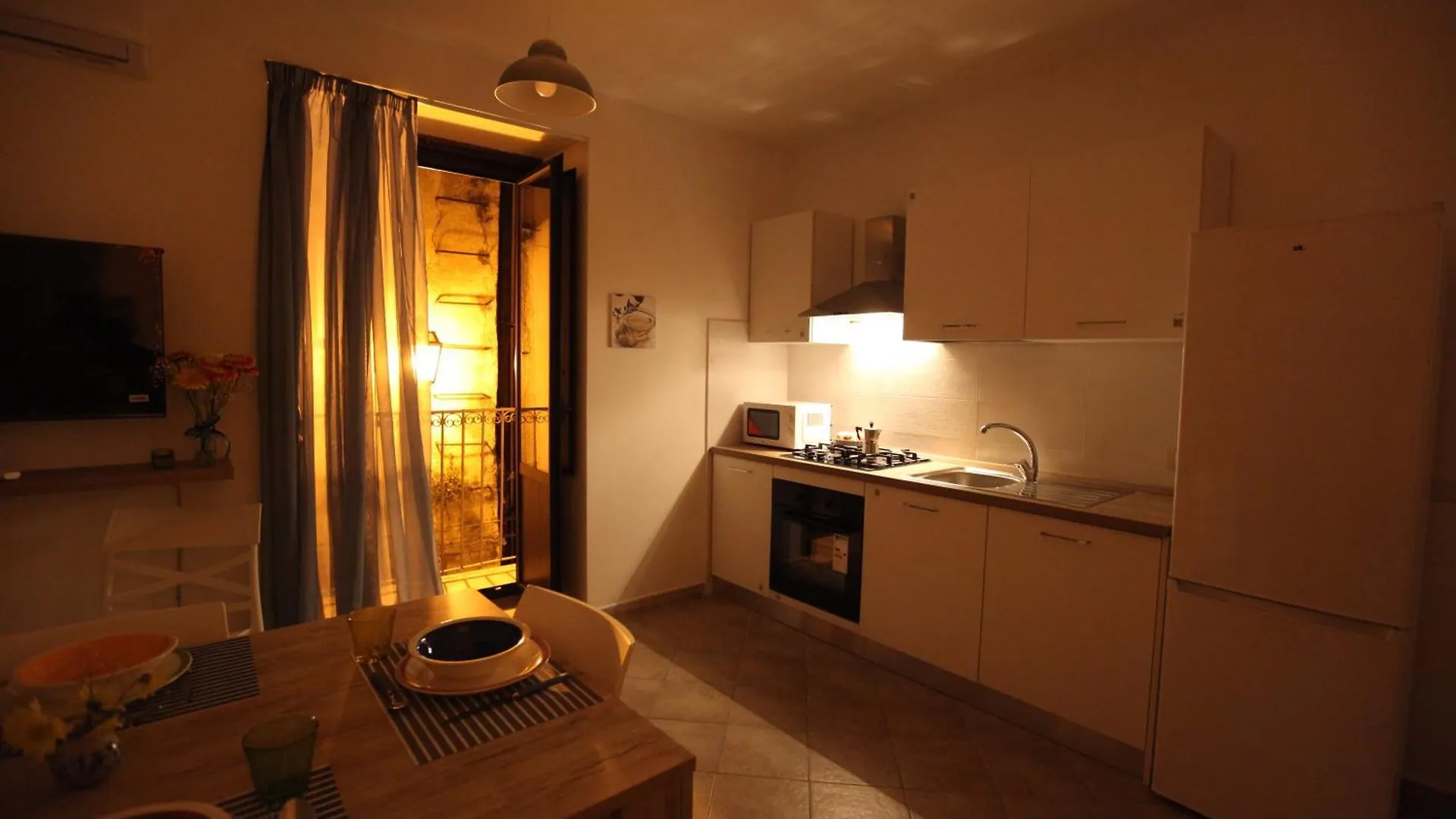 Centro Storico Apartment & Loft - Amnesia Holiday Home Palermo Apart Otel